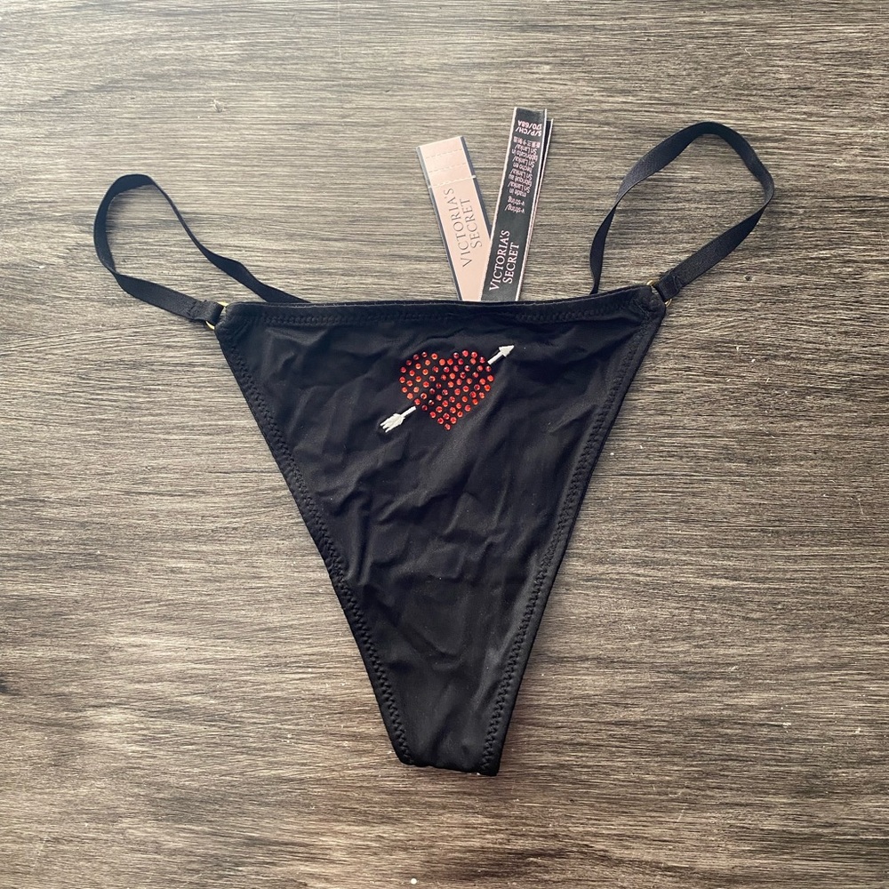 Victoria’s Secret Black V-String Panty